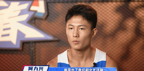 如何根据球员特点进行篮球轮换训练_2